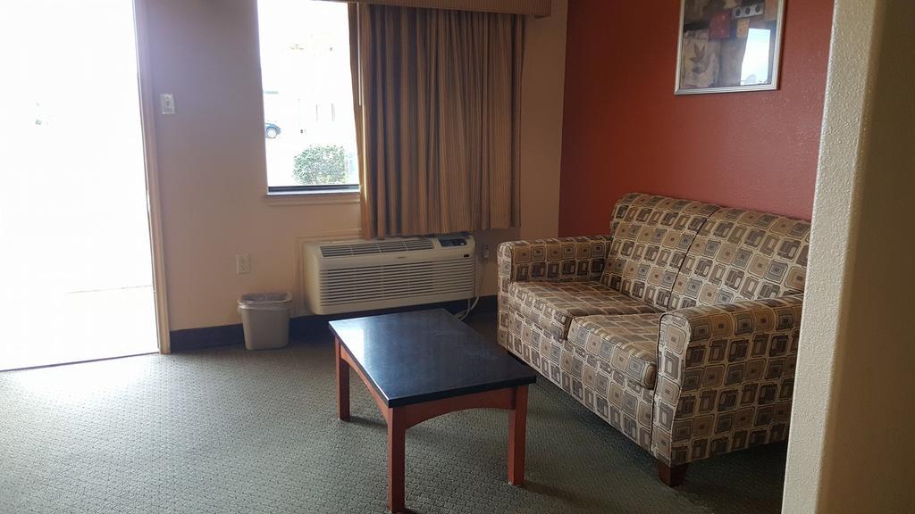 Hearne Budgetel Inn And Suites المظهر الخارجي الصورة