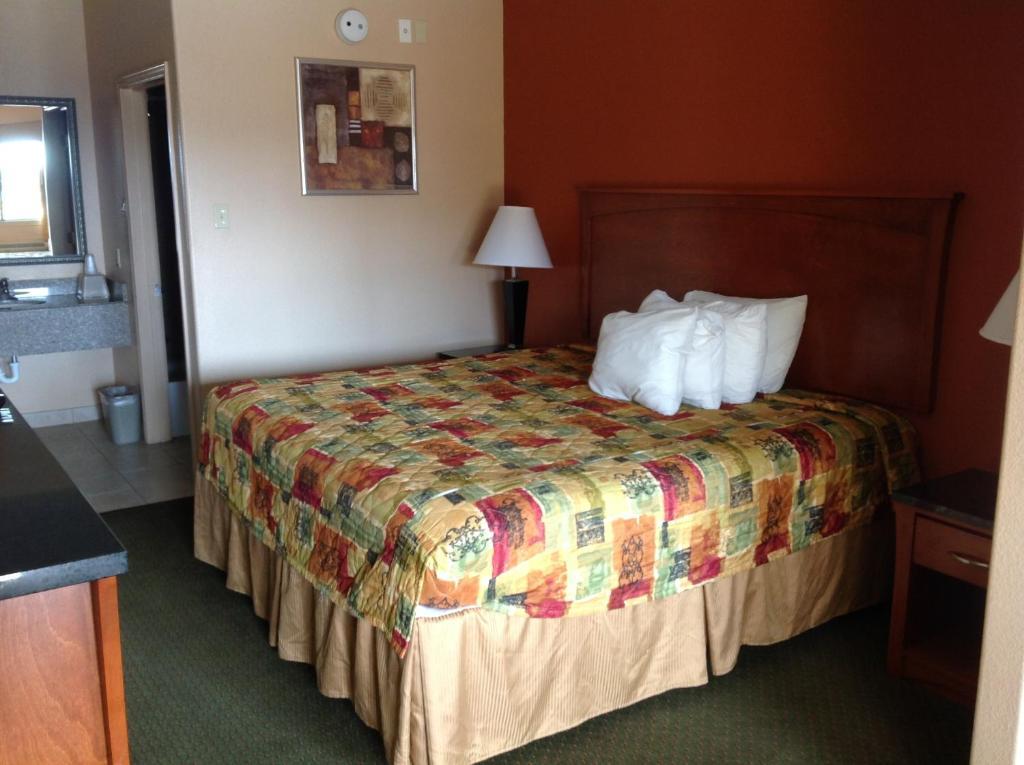 Hearne Budgetel Inn And Suites الغرفة الصورة