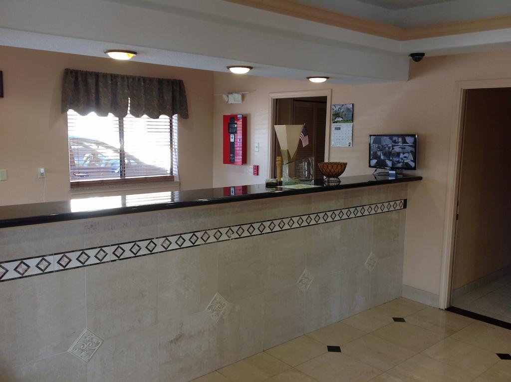 Hearne Budgetel Inn And Suites المظهر الخارجي الصورة